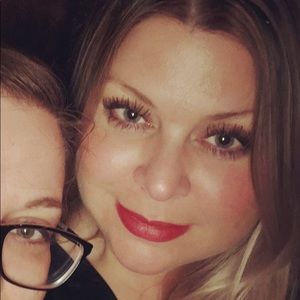 Meet your Posher, Vicki